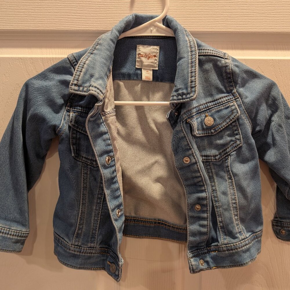 Cat & Jack medium wash denim jean jacket, girls, size 4T